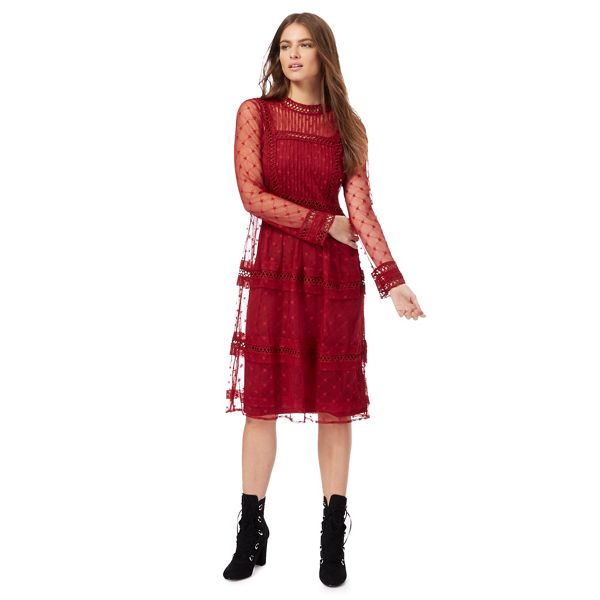 Nine by Savannah Miller Dresses - Dark red embroidered star dress